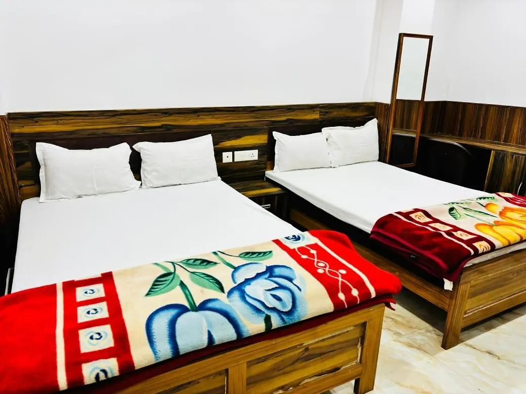 S R Hotel Varanasi 3*,  Indien