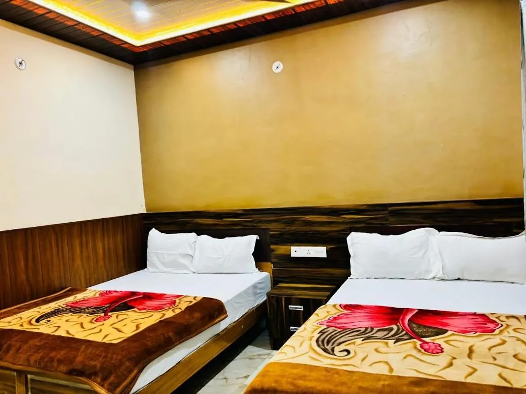 S R Hotel Varanasi